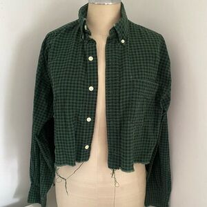 Embassy Row Size M womens cropped flannel green and black plaid